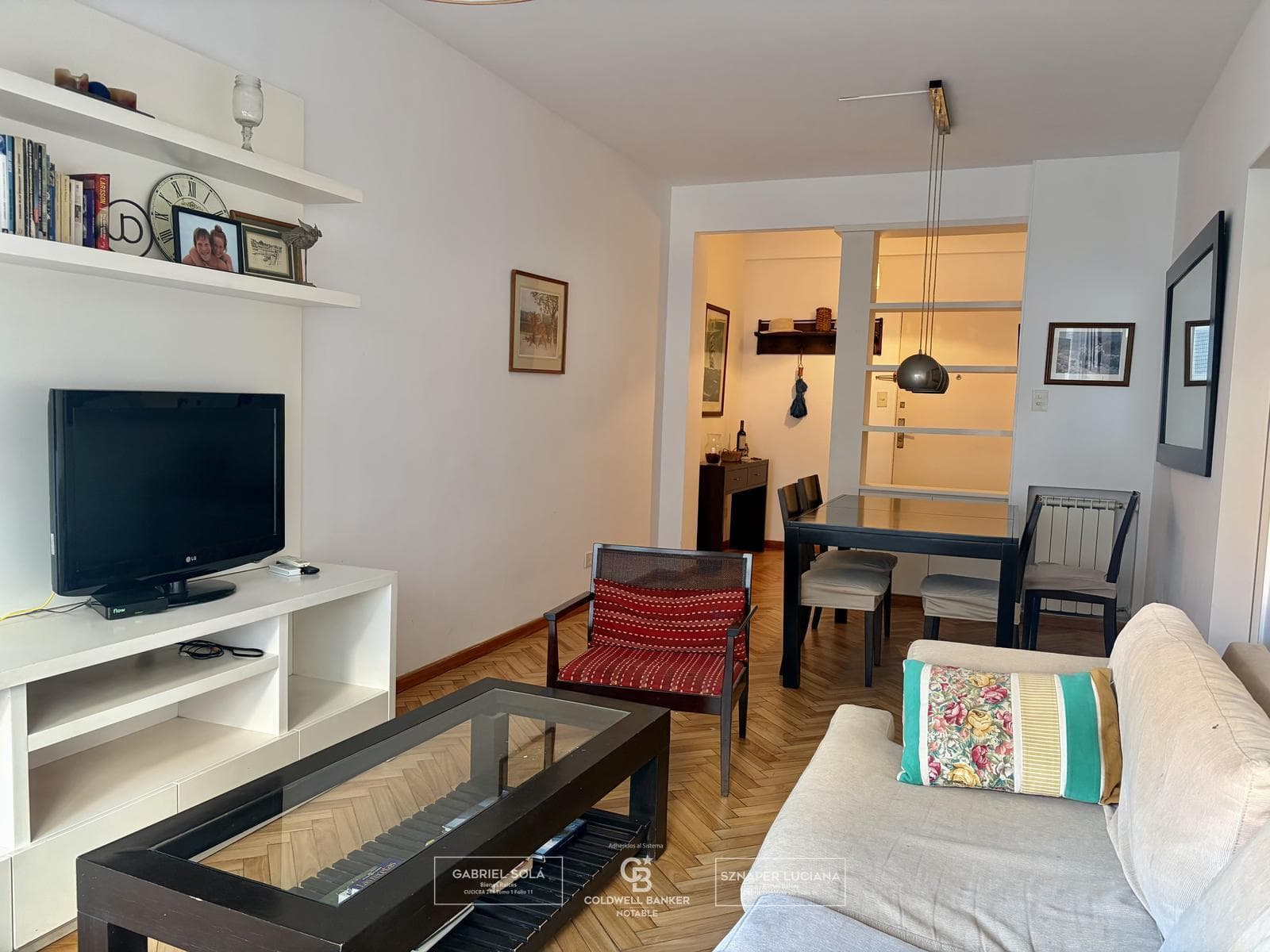 Short-term rental of a 4-room apartment in Recoleta