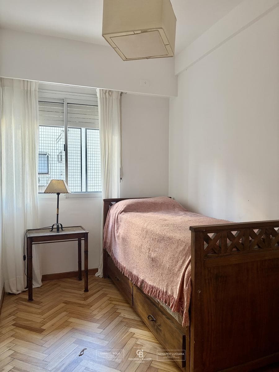 Short-term rental of a 4-room apartment in Recoleta