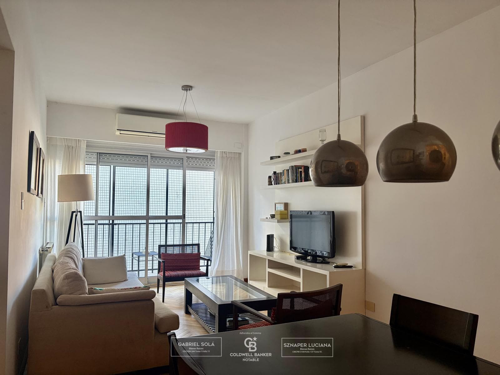 Short-term rental of a 4-room apartment in Recoleta