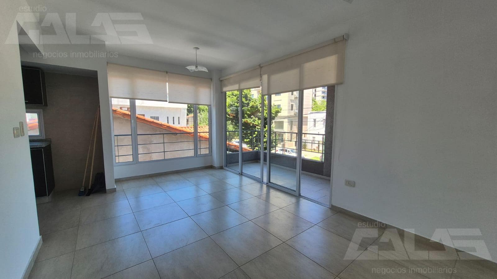 APARTMENT | 2 ROOMS | GARAGE | NORTH ITUZAINGO