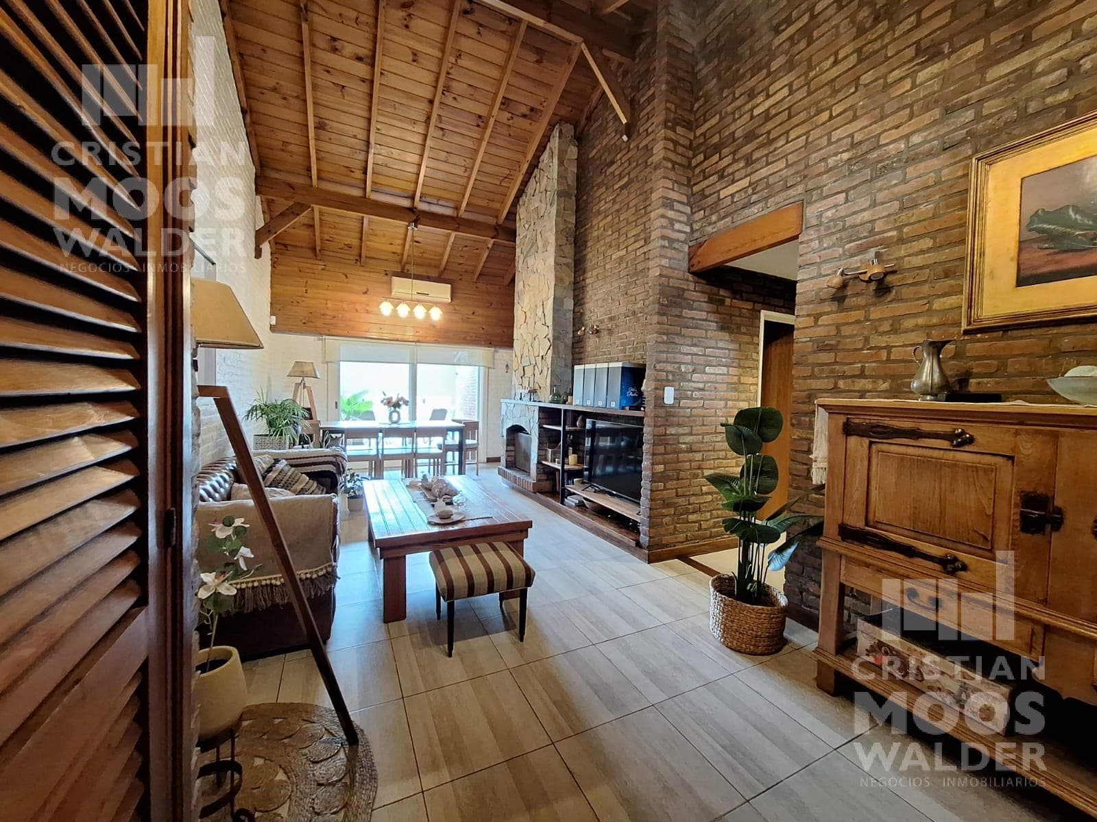 House for sale - Maschwitz Club