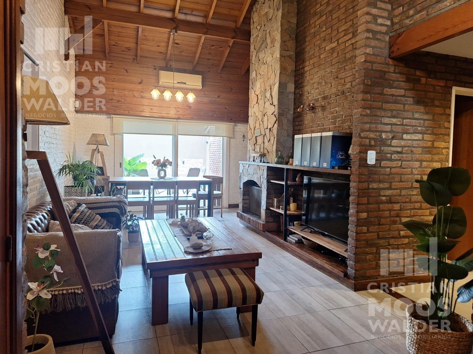 House for sale - Maschwitz Club