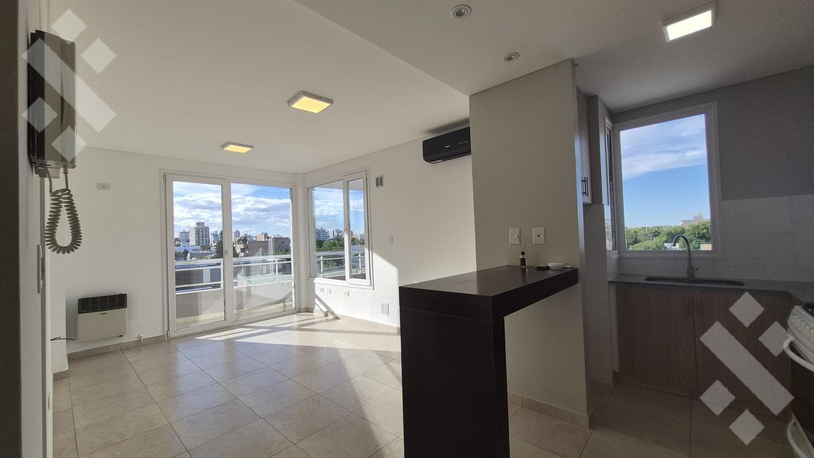 FOR RENT: 2-Bedroom Apartment in Cipolletti