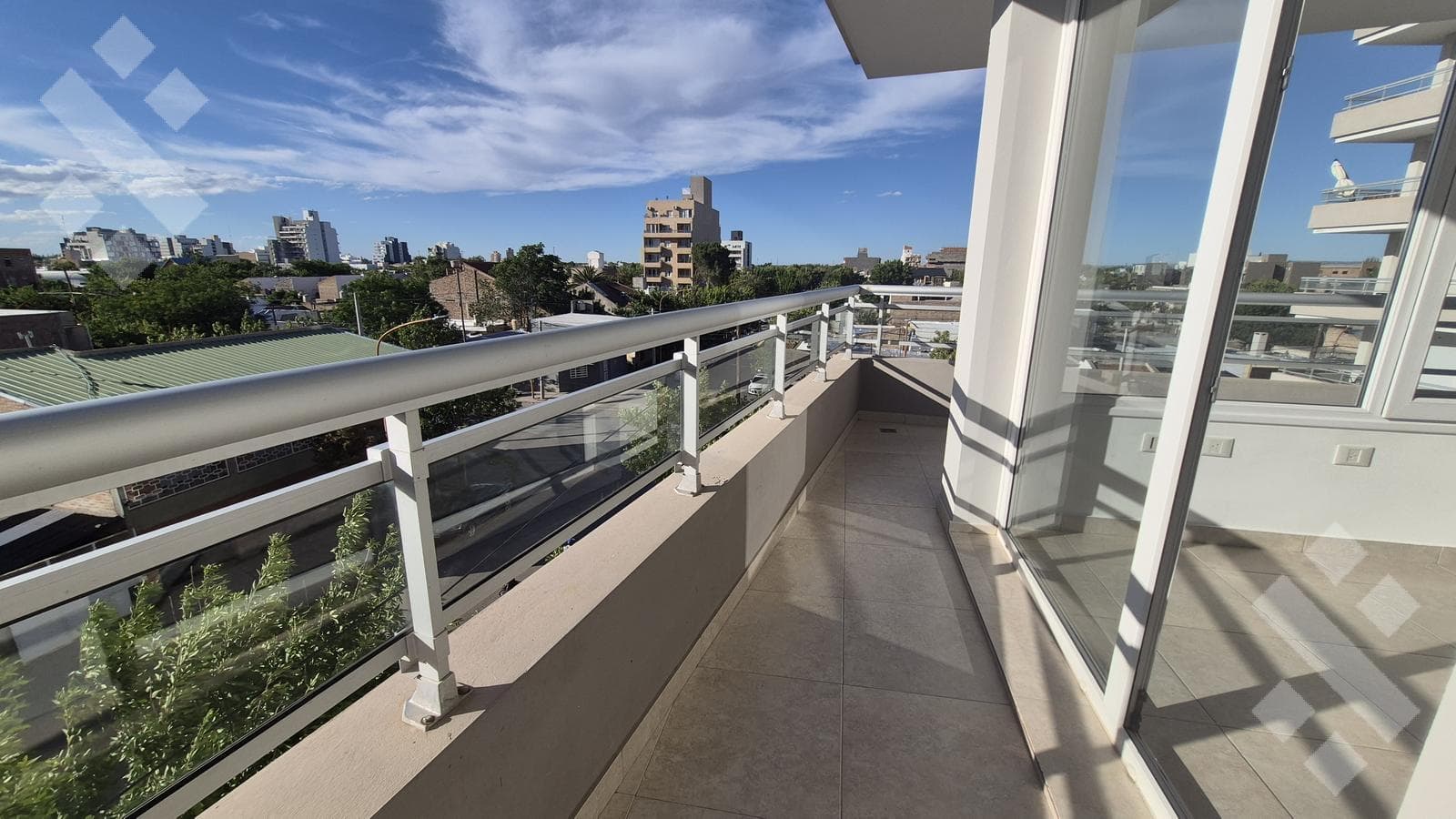 FOR RENT: 2-Bedroom Apartment in Cipolletti