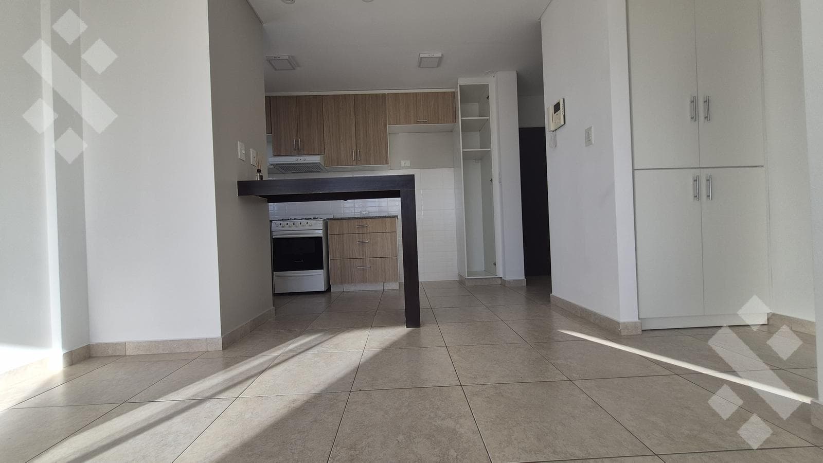 FOR RENT: 2-Bedroom Apartment in Cipolletti
