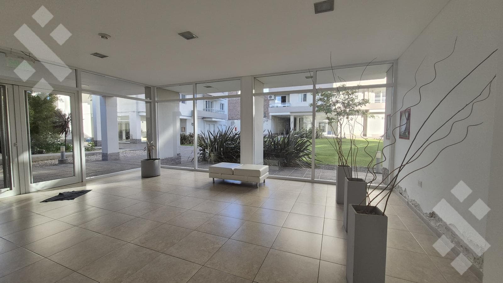 FOR RENT: 2-Bedroom Apartment in Cipolletti