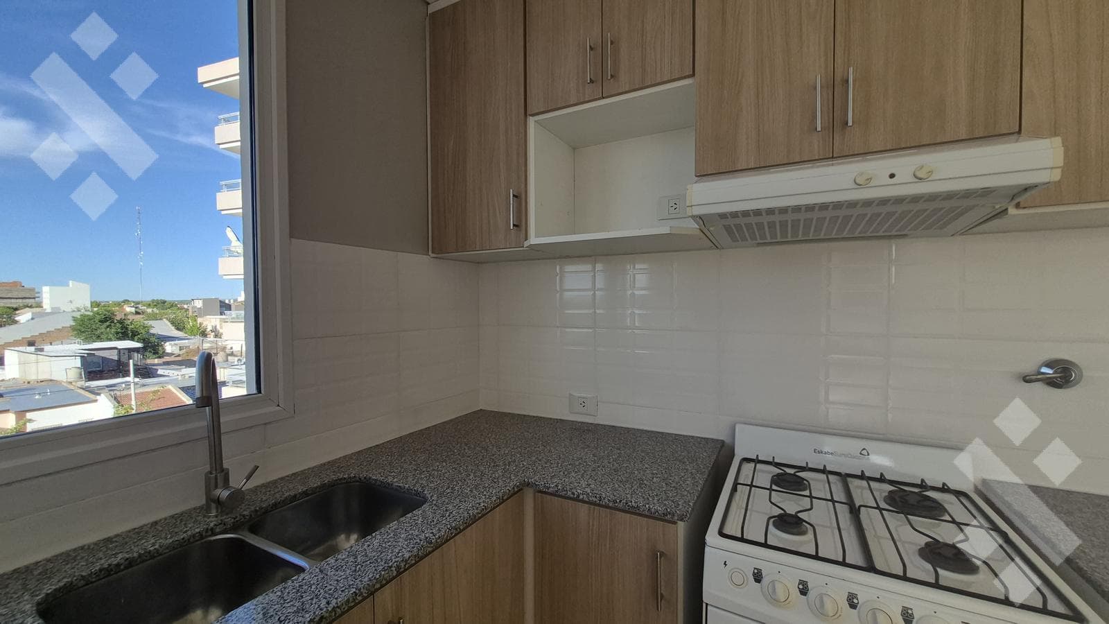 FOR RENT: 2-Bedroom Apartment in Cipolletti