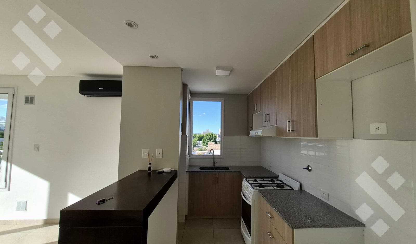 FOR RENT: 2-Bedroom Apartment in Cipolletti