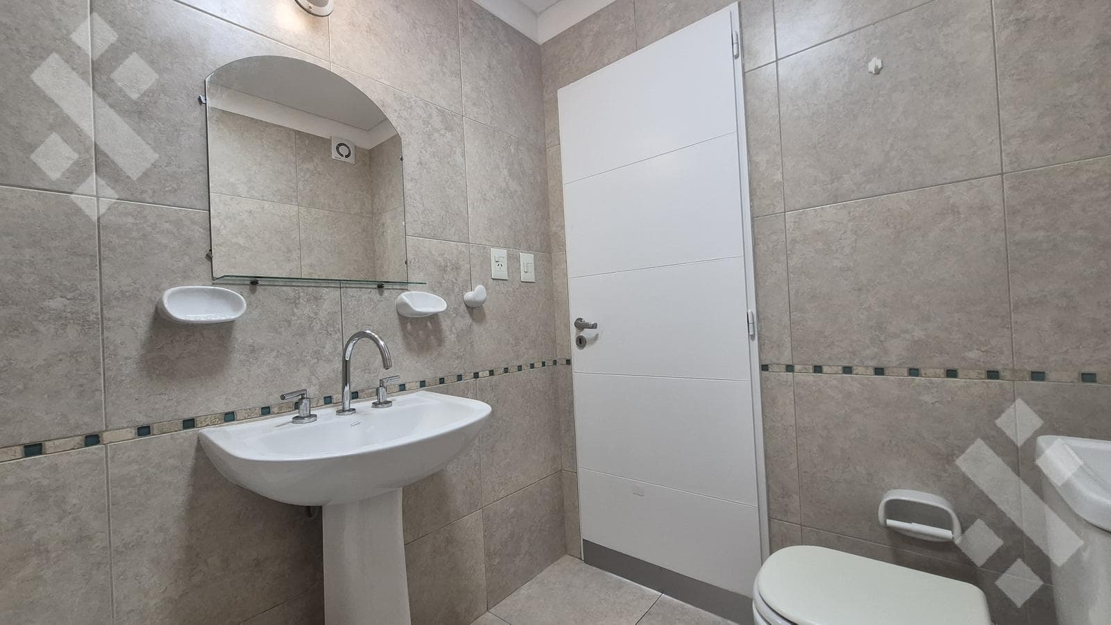 FOR RENT: 2-Bedroom Apartment in Cipolletti