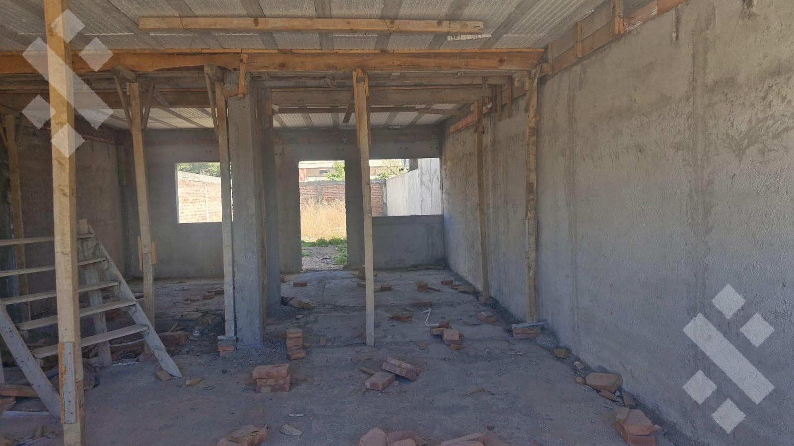 FOR SALE: HOUSE UNDER CONSTRUCTION