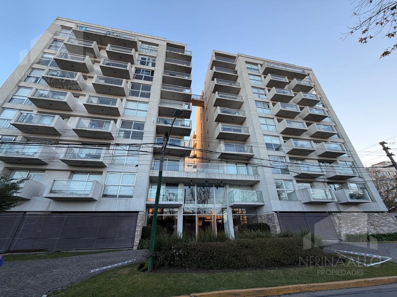 2-ROOM APARTMENT FOR RENT OR SALE WITH GARAGE IN NORTH ITUZAINGO, DURBAN MANSILLA