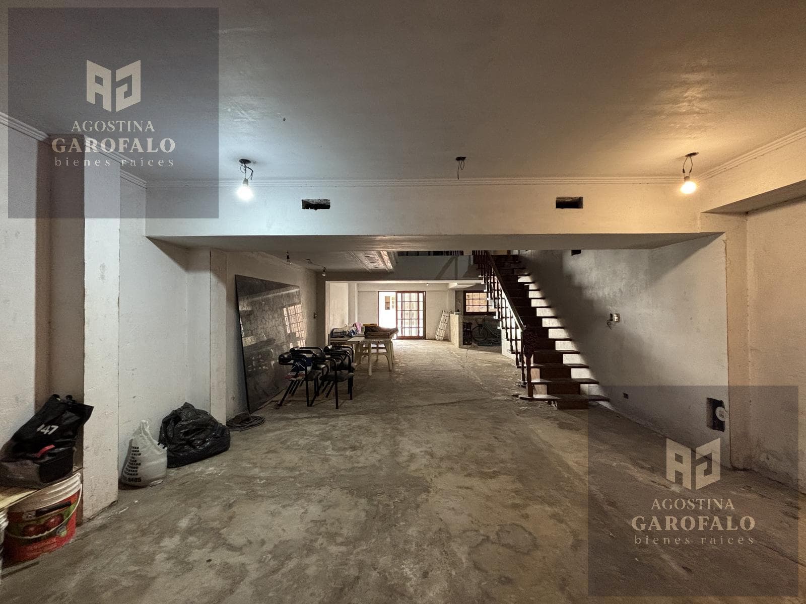 For Sale: House on its own lot, featuring 2 units with a patio, pool, barbecue area, and terrace in Parque Chacabuco