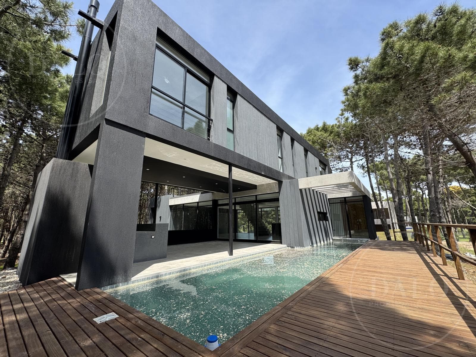 House for Sale in the Brisas Neighborhood, Villarobles, Atlantic Coast