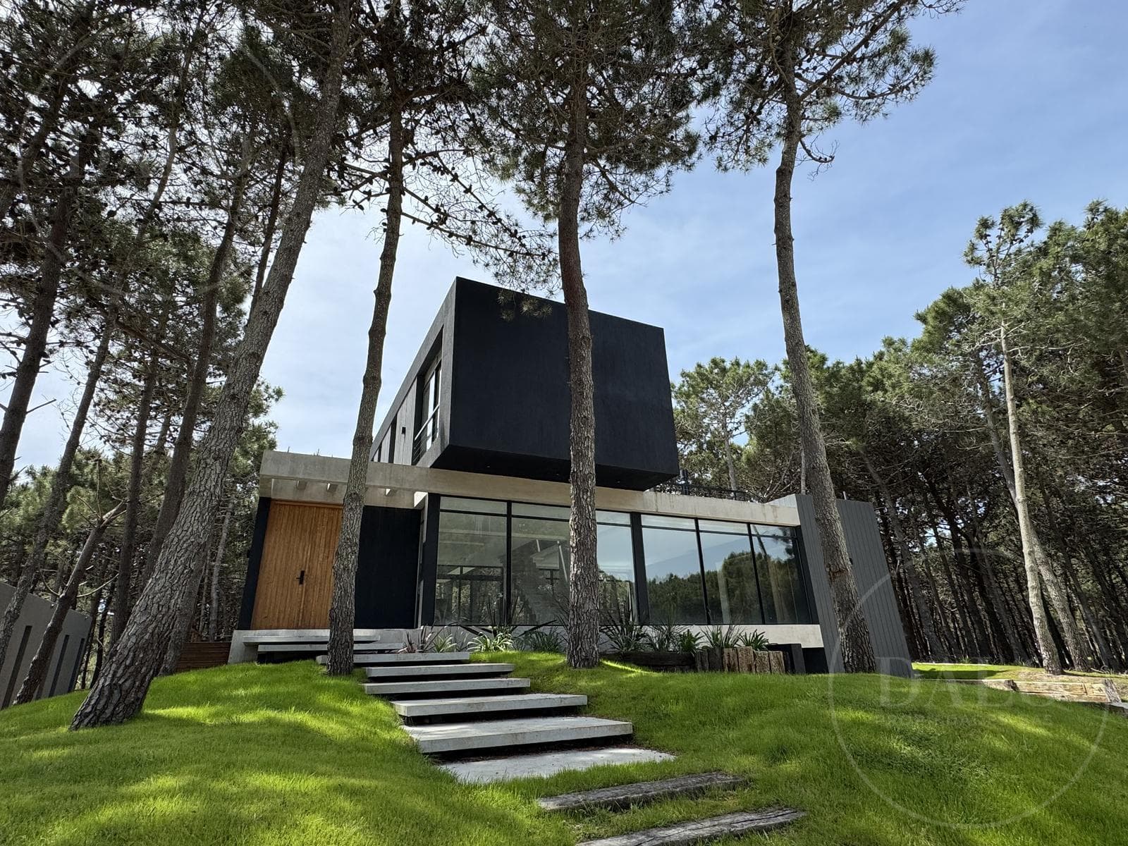 House for Sale in the Brisas Neighborhood, Villarobles, Atlantic Coast