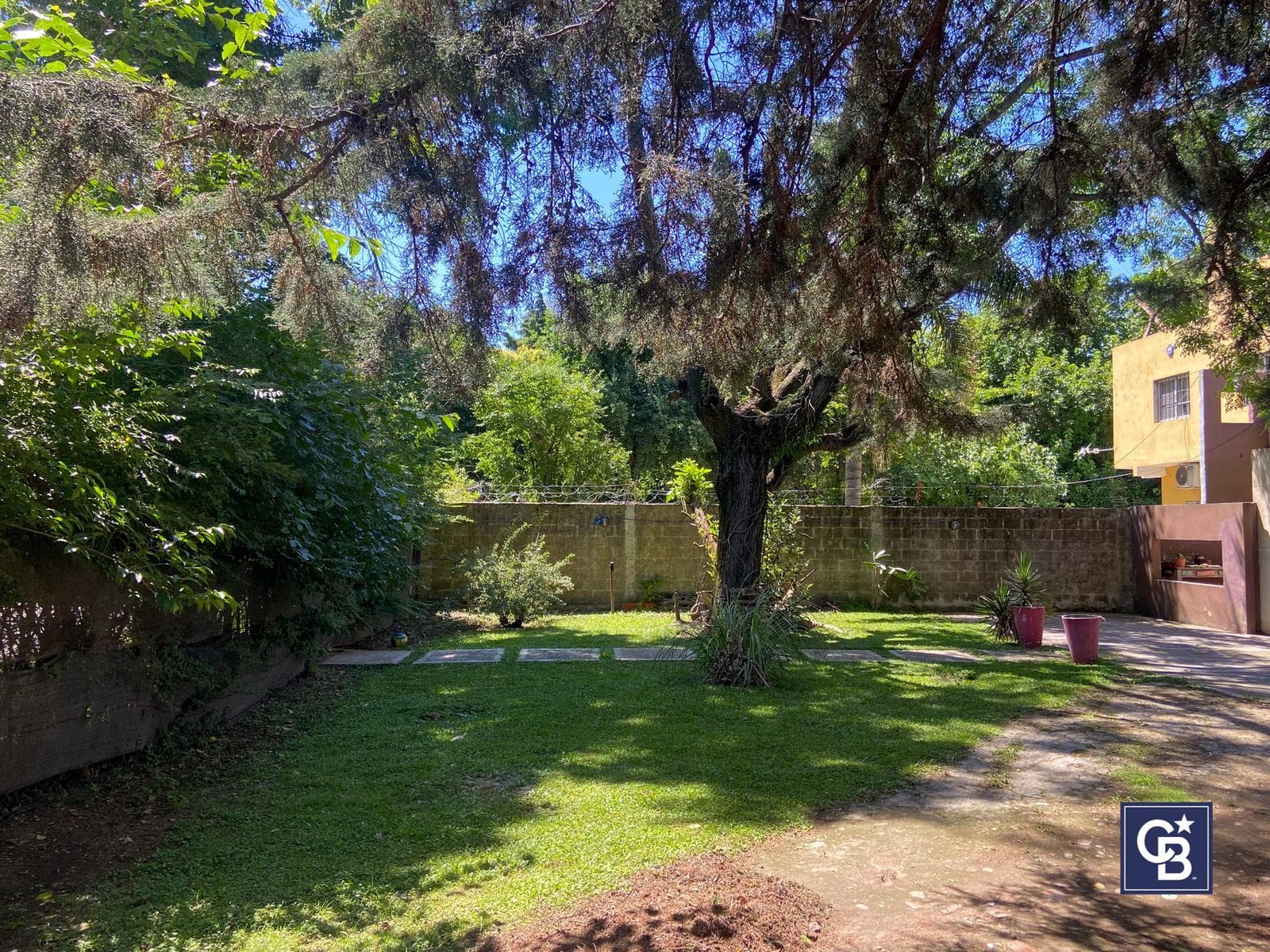 4-Bedroom House for Sale with Pool and Garden in Rincón de Tortuguitas