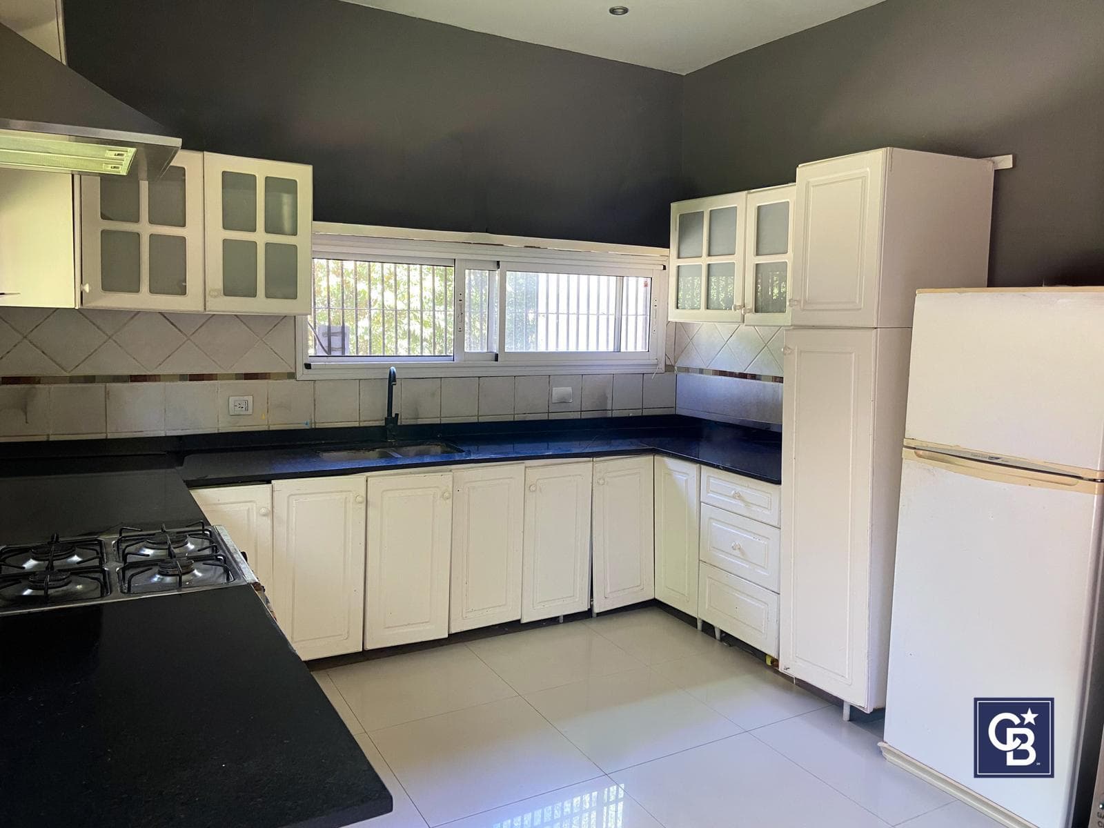 4-Bedroom House for Sale with Pool and Garden in Rincón de Tortuguitas