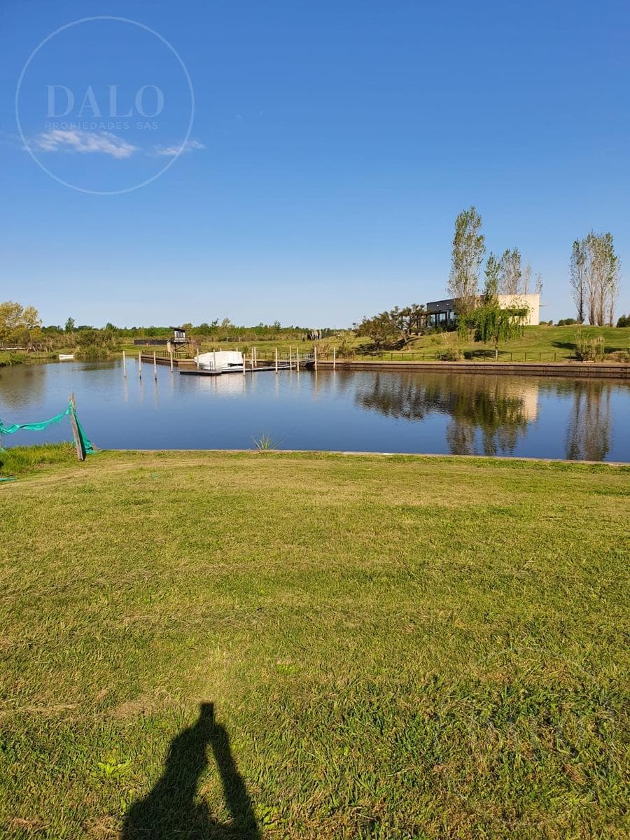 Land for Sale in Al Agua with River Access, 983.52 square meters, in the El Cazal neighborhood, Escobar