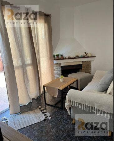 3-Bedroom House for Sale with Garage, Cordón: A Unique Investment Opportunity!