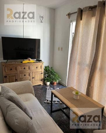 3-Bedroom House for Sale with Garage, Cordón: A Unique Investment Opportunity!