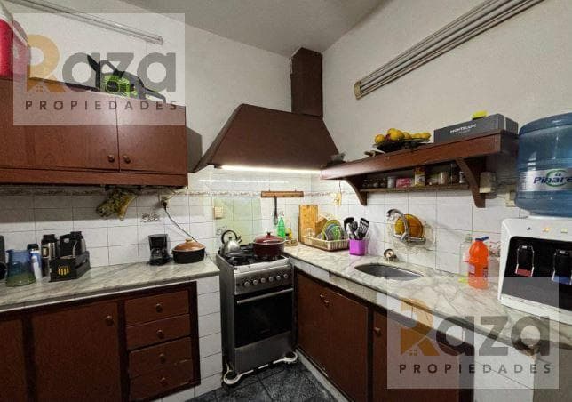 3-Bedroom House for Sale with Garage, Cordón: A Unique Investment Opportunity!