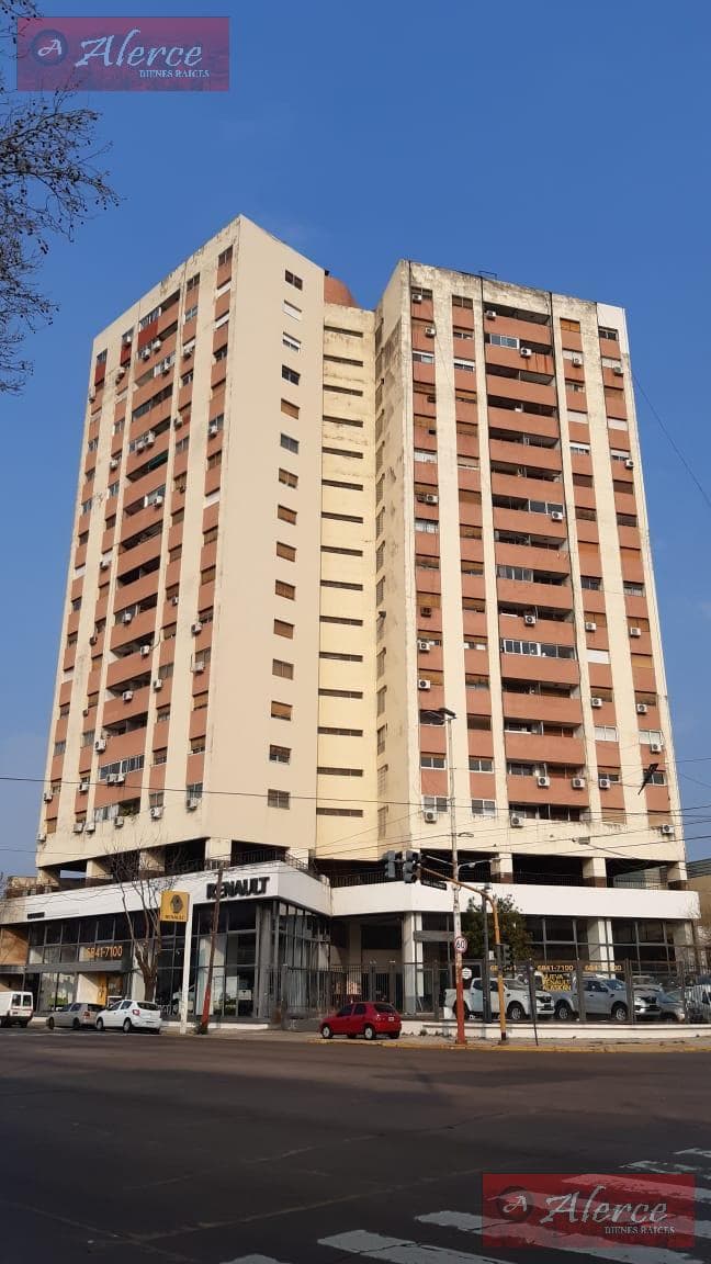 4-ROOM APARTMENT FACING THE STREET, WITH KITCHEN, DINING ROOM, LAUNDRY ROOM, AND BALCONY.
