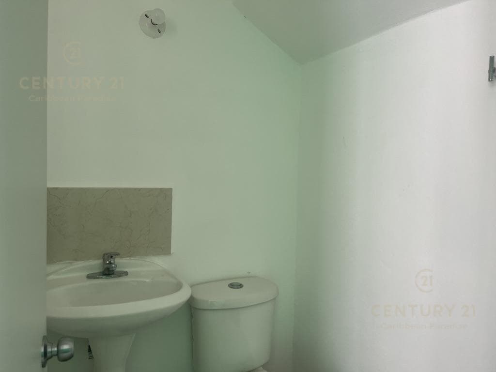House for Sale in Porto Alto Privada Vallarta, Playa del Carmen P4509