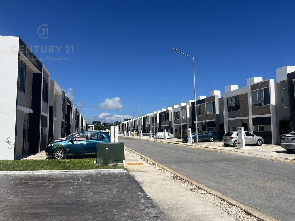 House for Sale in Porto Alto Privada Vallarta, Playa del Carmen P4509