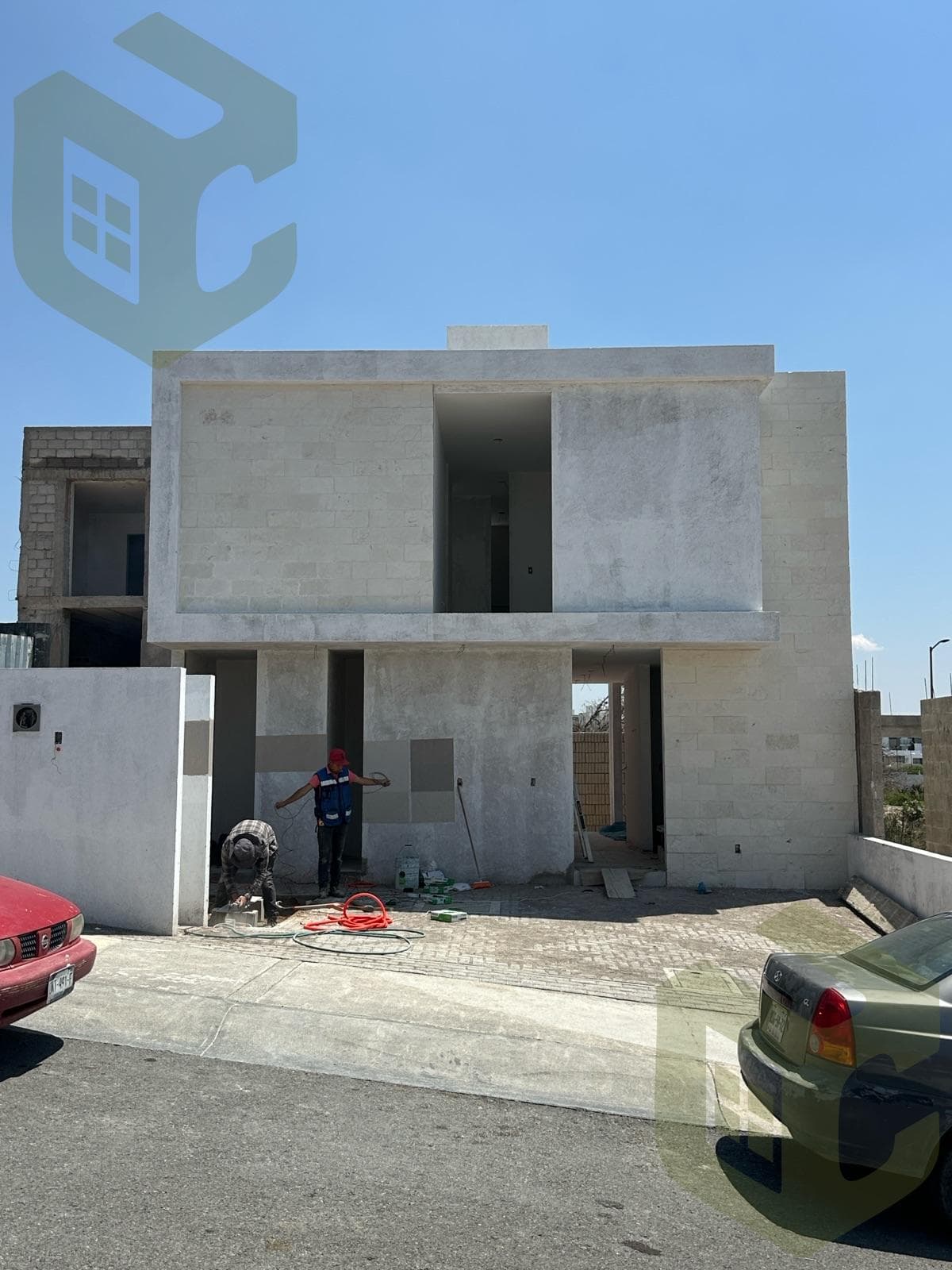 WITH 3 SPACIOUS BEDROOMS