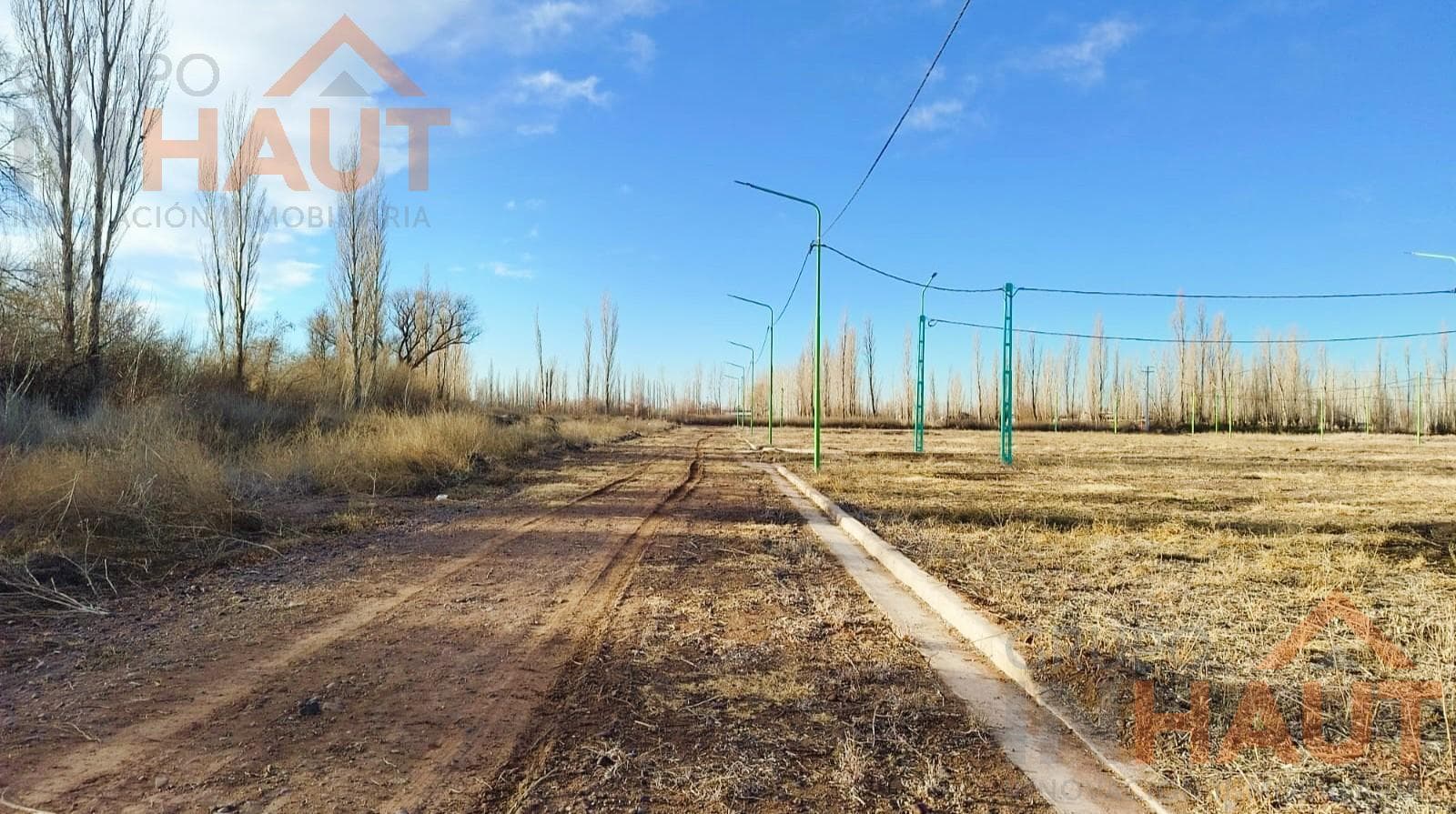 Lot in the EMANUEL 1 Residential Neighborhood, Cinco Saltos