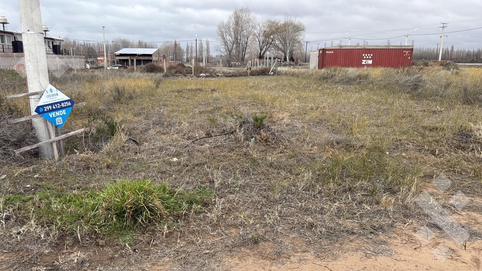 For Sale: 300 m² Lot, La Dorada Senillosa Neighborhood