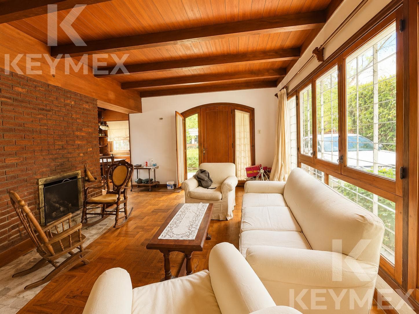 4-Bedroom House for Sale in La Plata - BANK-OWNED PROPERTY