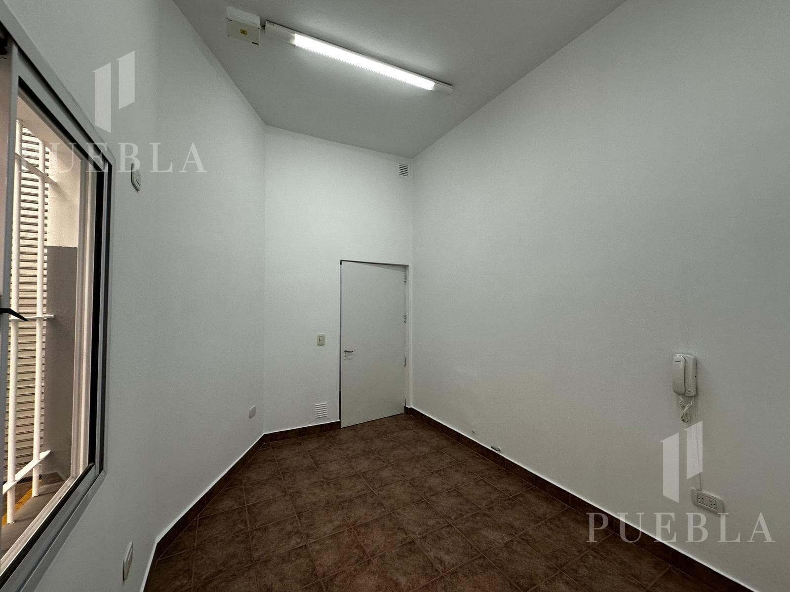 Warehouse for rent in Pompeya