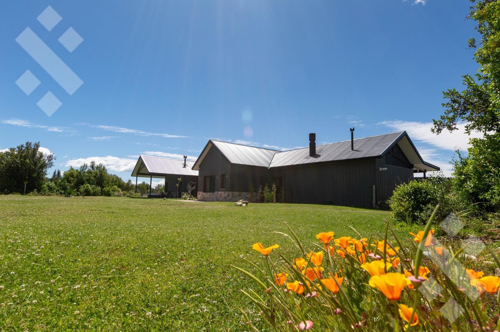 House for Sale: 3 Bedrooms and a Studio - El Pegual Country Club - San Martín de los Andes