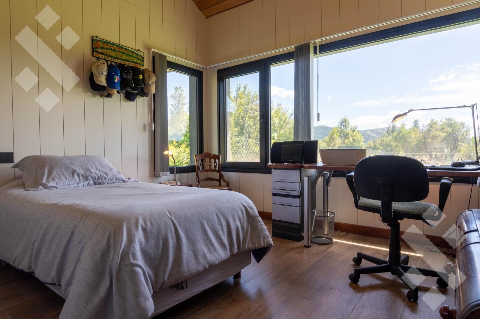 House for Sale: 3 Bedrooms and a Studio - El Pegual Country Club - San Martín de los Andes