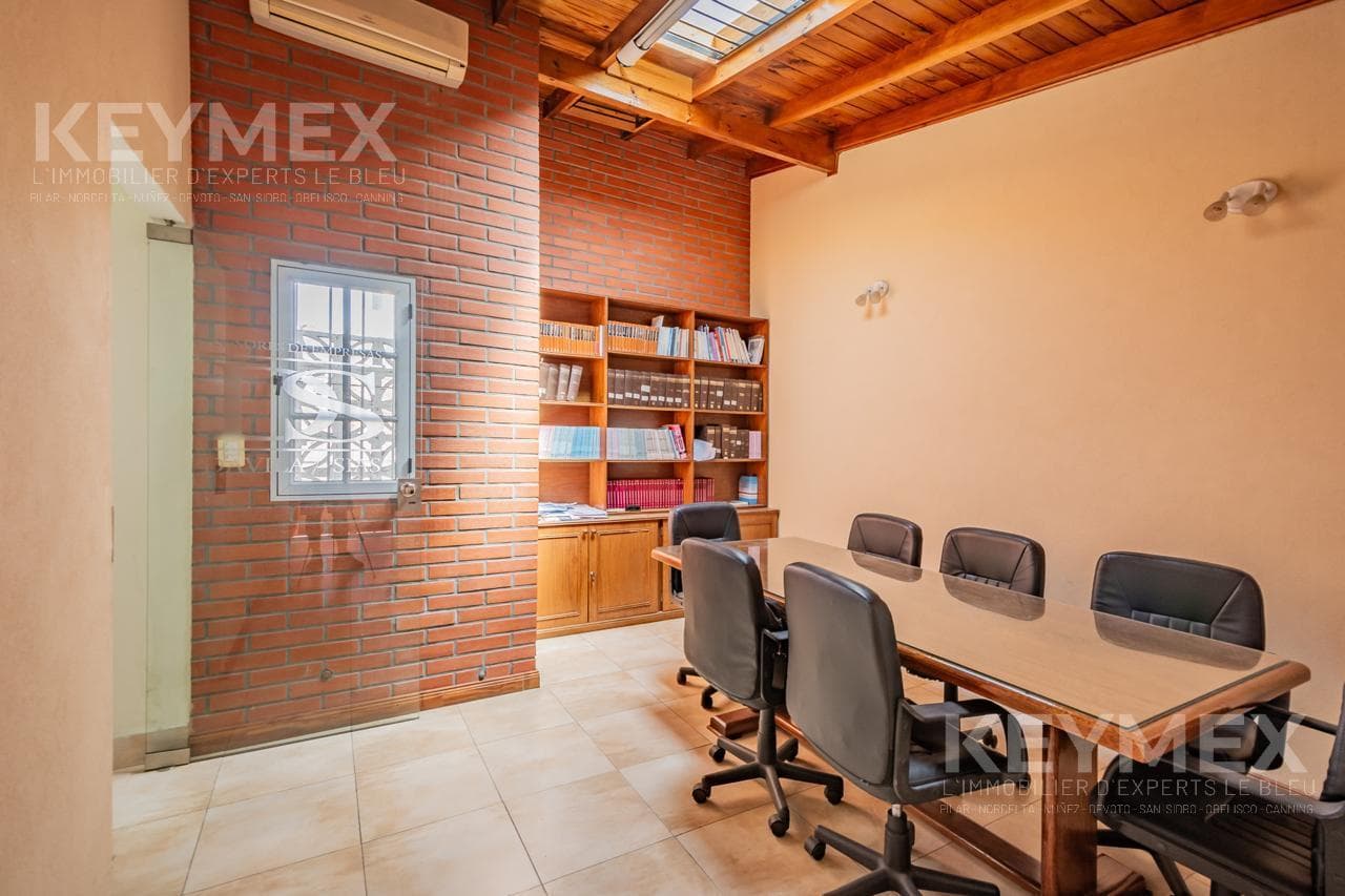 5-ROOM PH-STYLE HOUSE FOR SALE WITH GARAGE IN VILLA DEVOTO