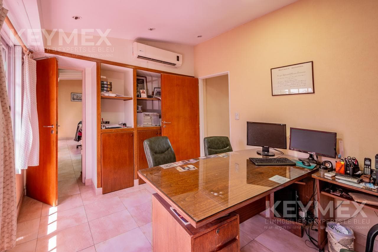 5-ROOM PH-STYLE HOUSE FOR SALE WITH GARAGE IN VILLA DEVOTO