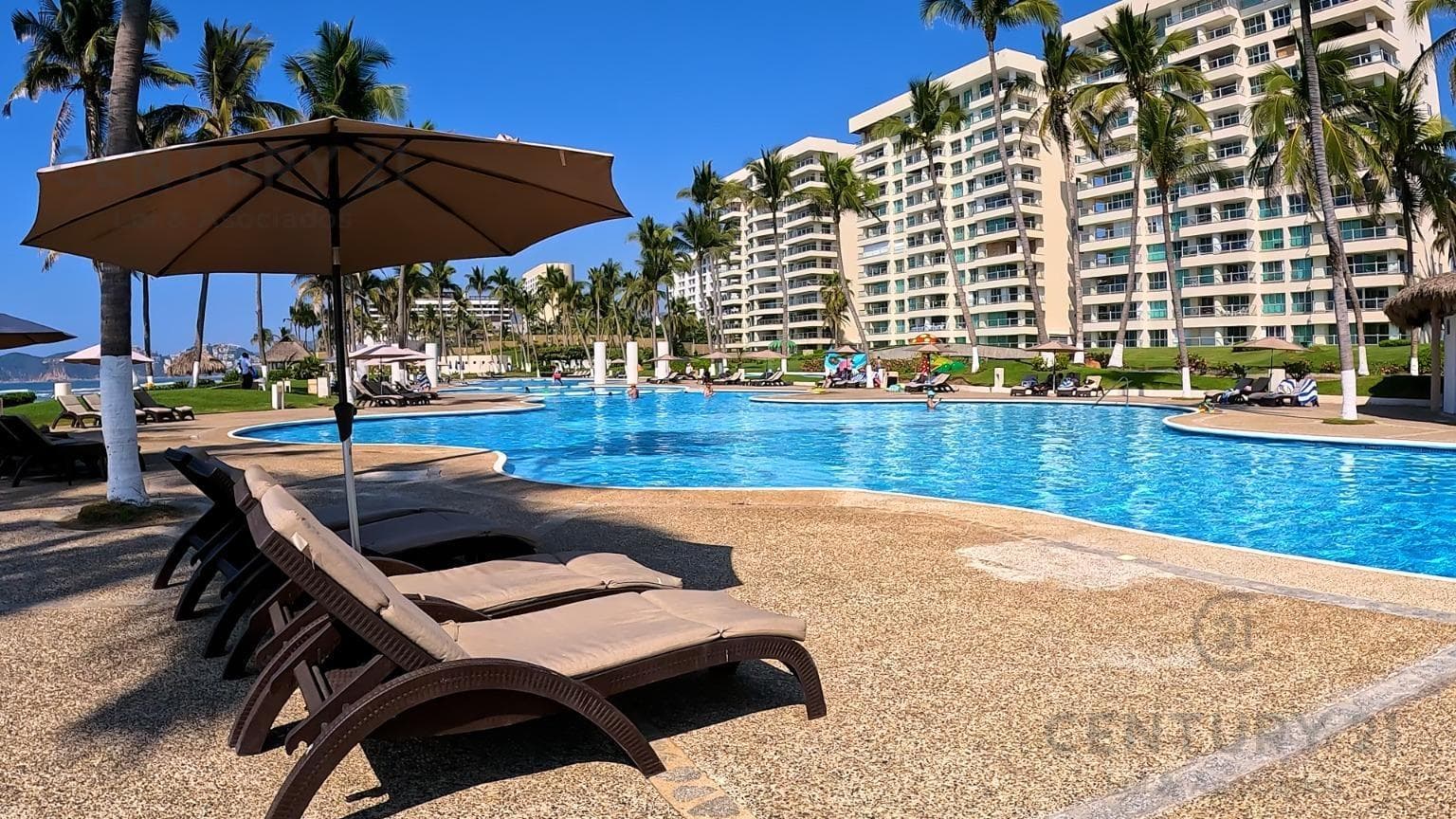 Apartment in the Playa Diamante Subdivision