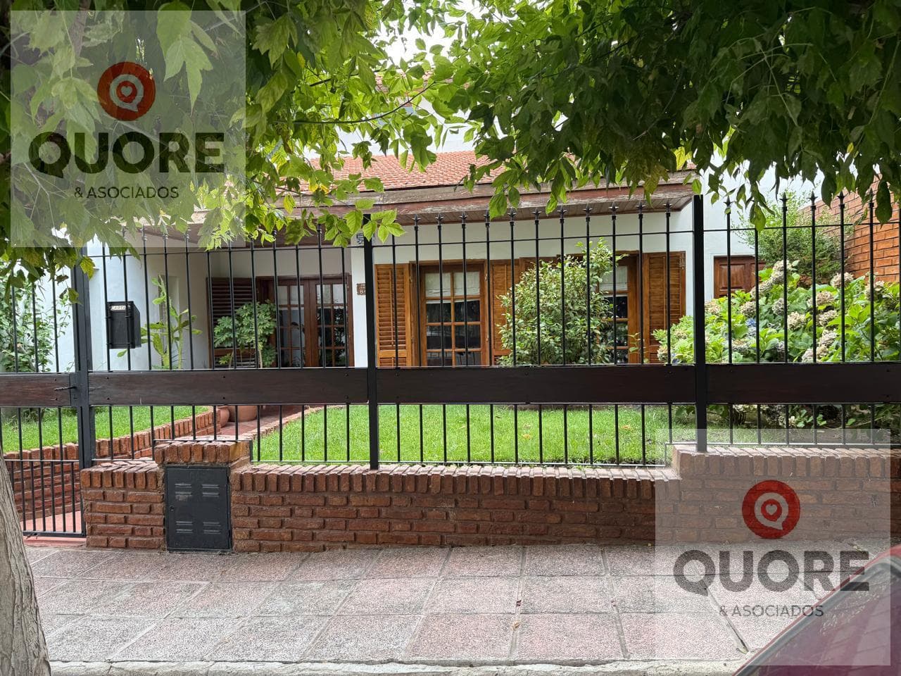 Executive Residence in Santa Genoveva