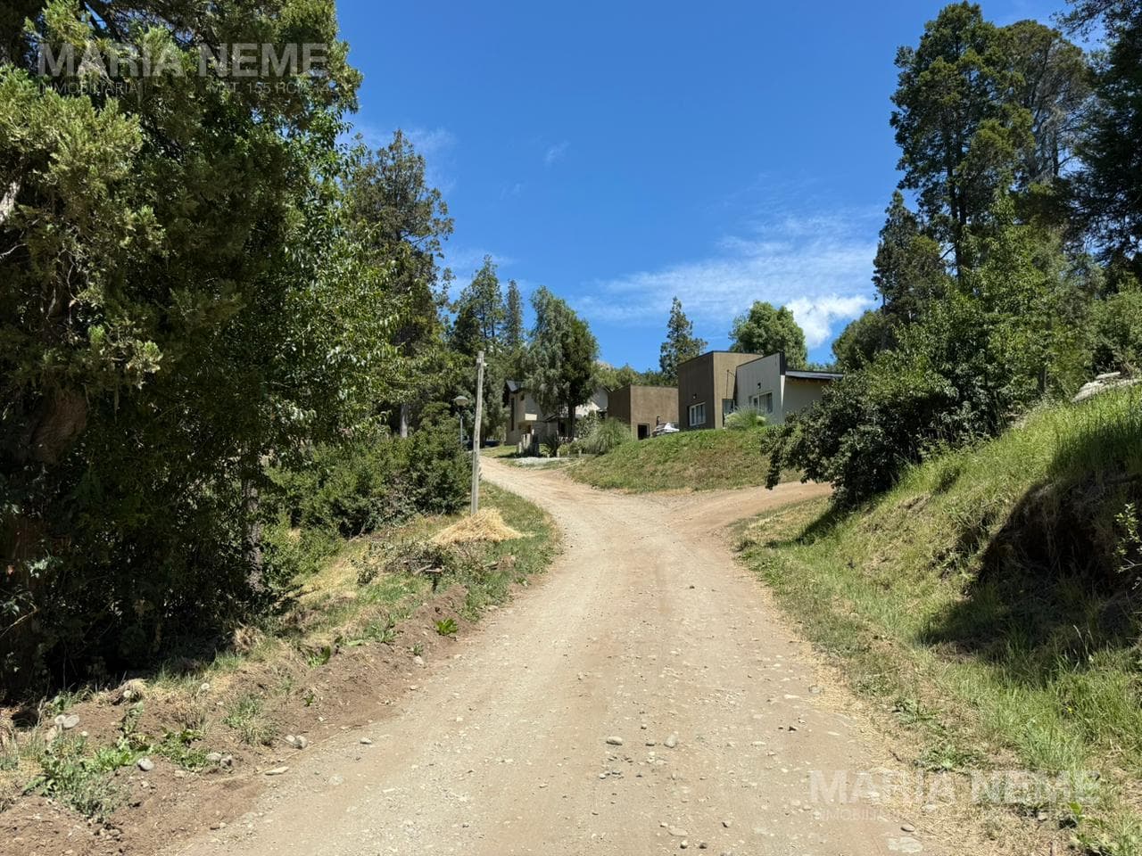 896 m² lot for sale in the Bariloche gated community - km 6