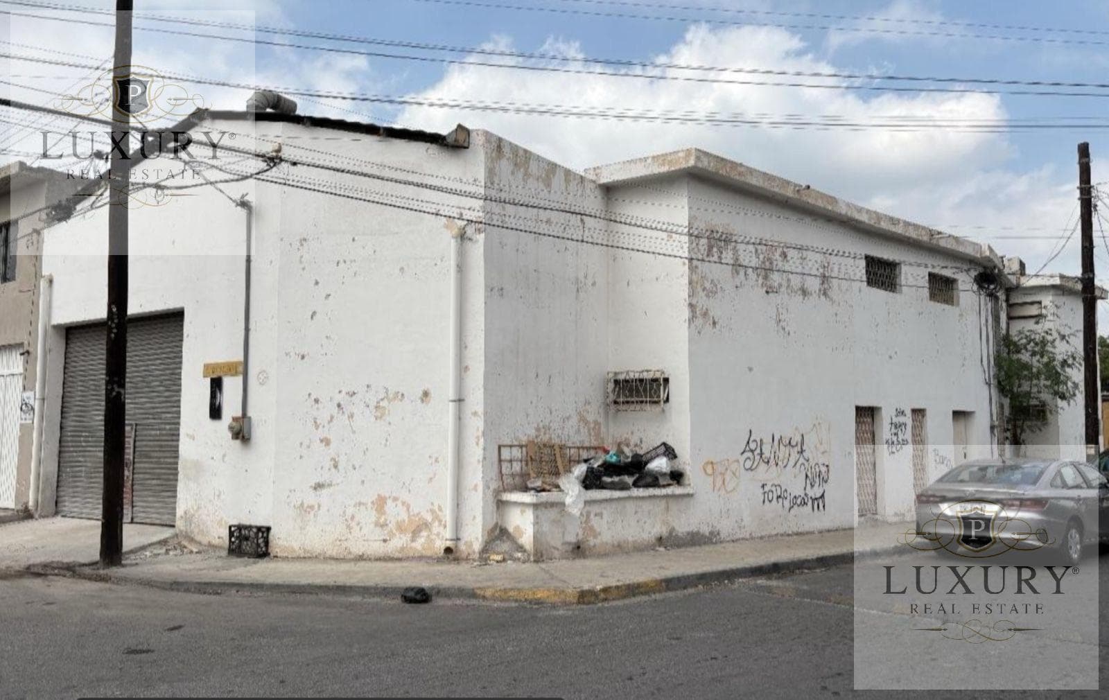 WINE CELLAR FOR SALE IN THE FERROCARRILERA NEIGHBORHOOD