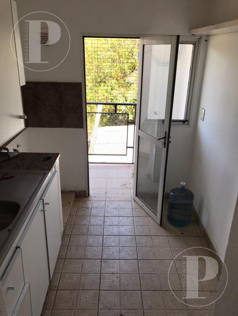 | FOR SALE AND RENT | 2-bedroom apartment, 19 between 79th and 80th, La Plata.