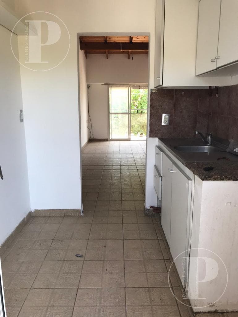 | FOR SALE AND RENT | 2-bedroom apartment, 19 between 79th and 80th, La Plata.