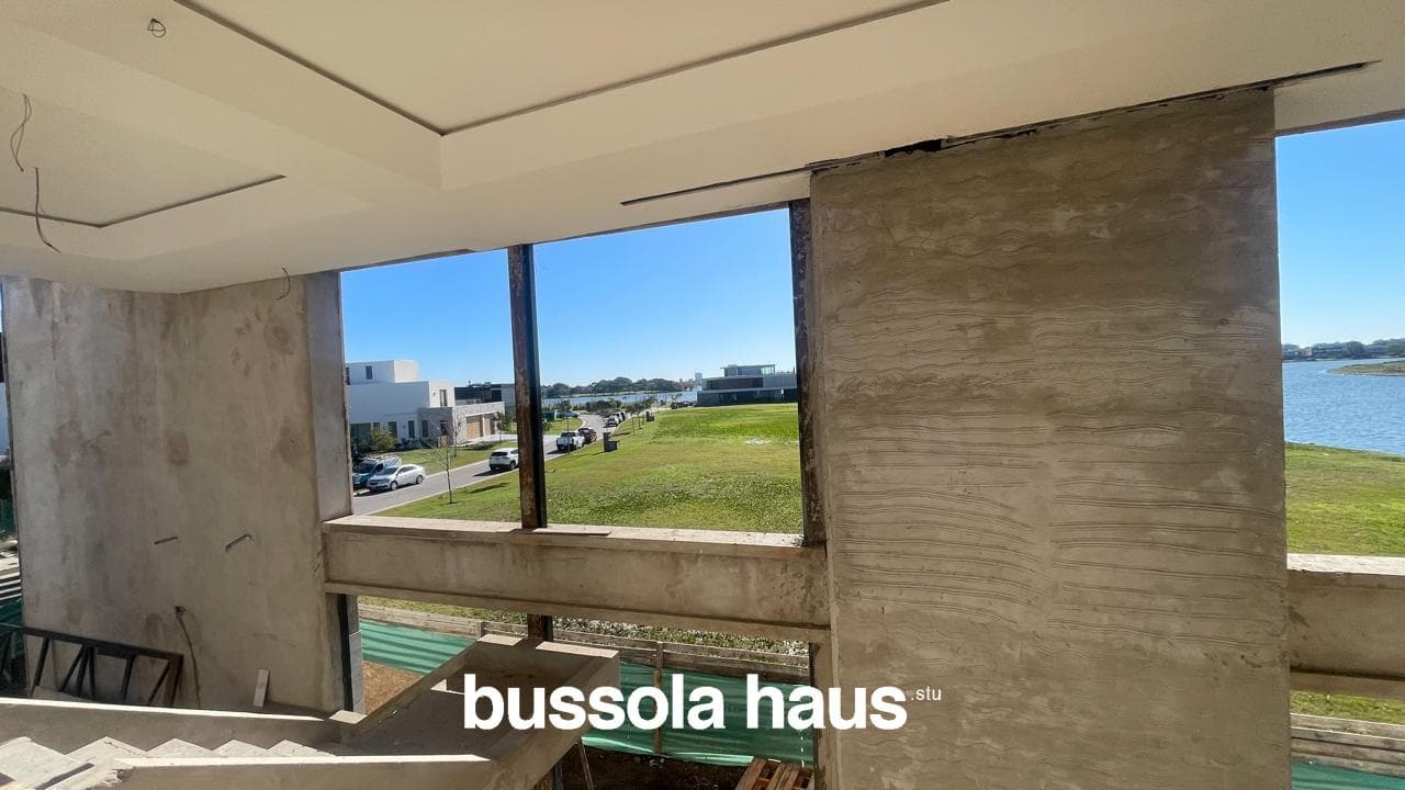 House in Los Puentes
