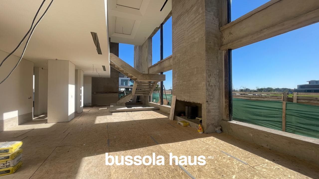 House in Los Puentes