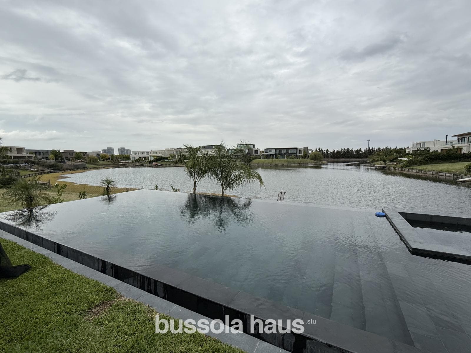 3-Bedroom Lakefront Home for Sale in Virazon