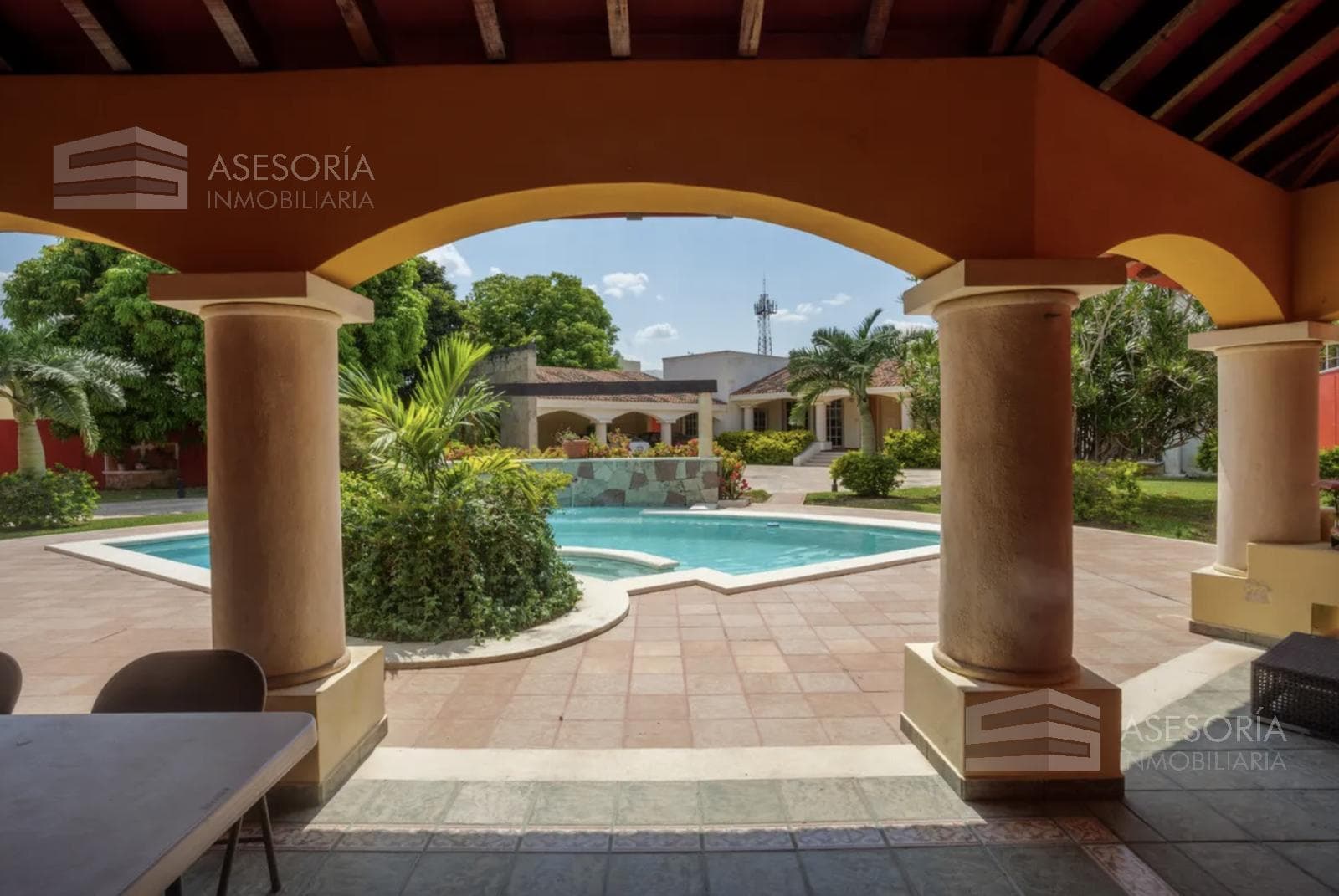 Country House for Sale in Santa Rita Cholul