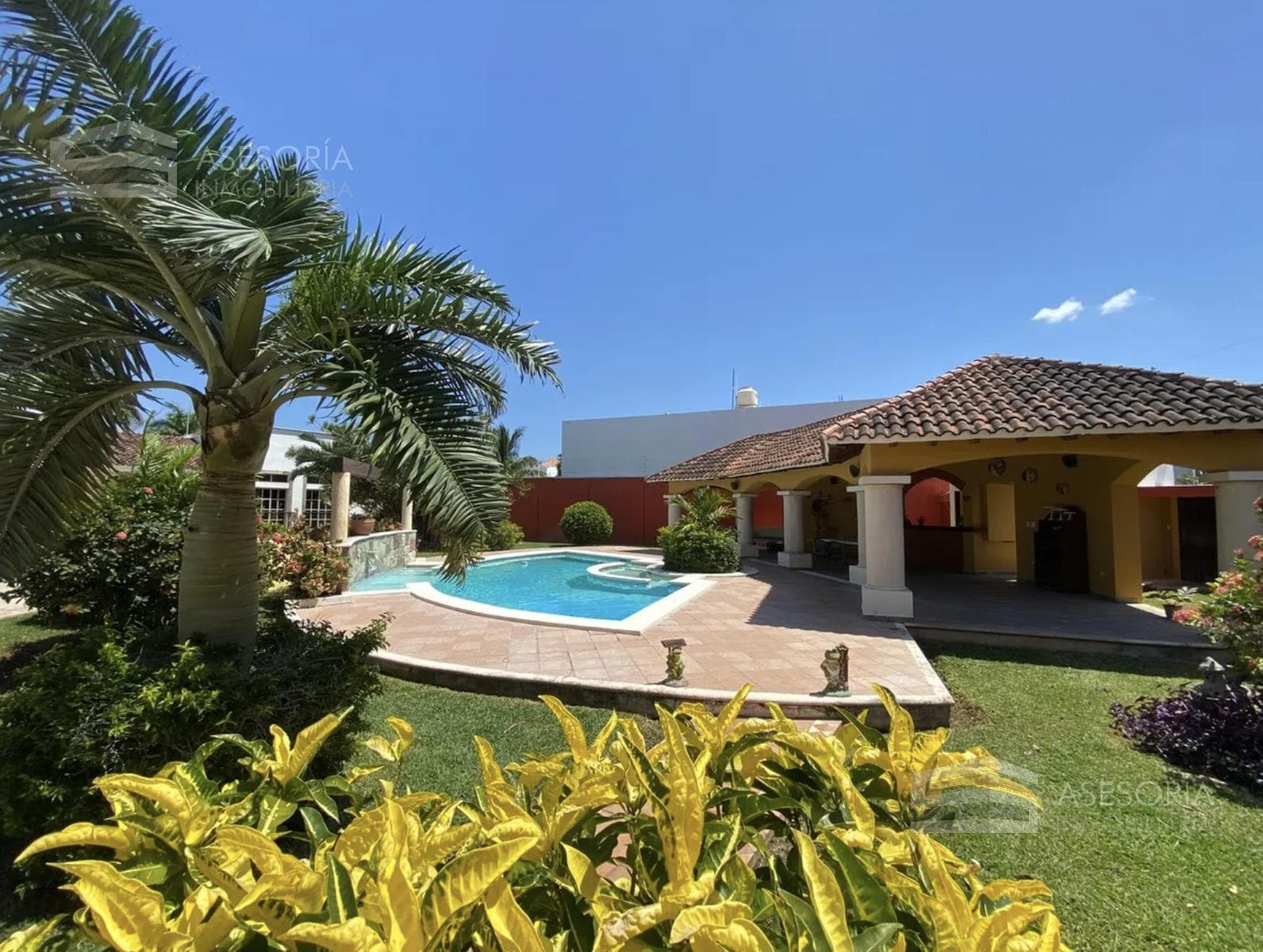 Country House for Sale in Santa Rita Cholul