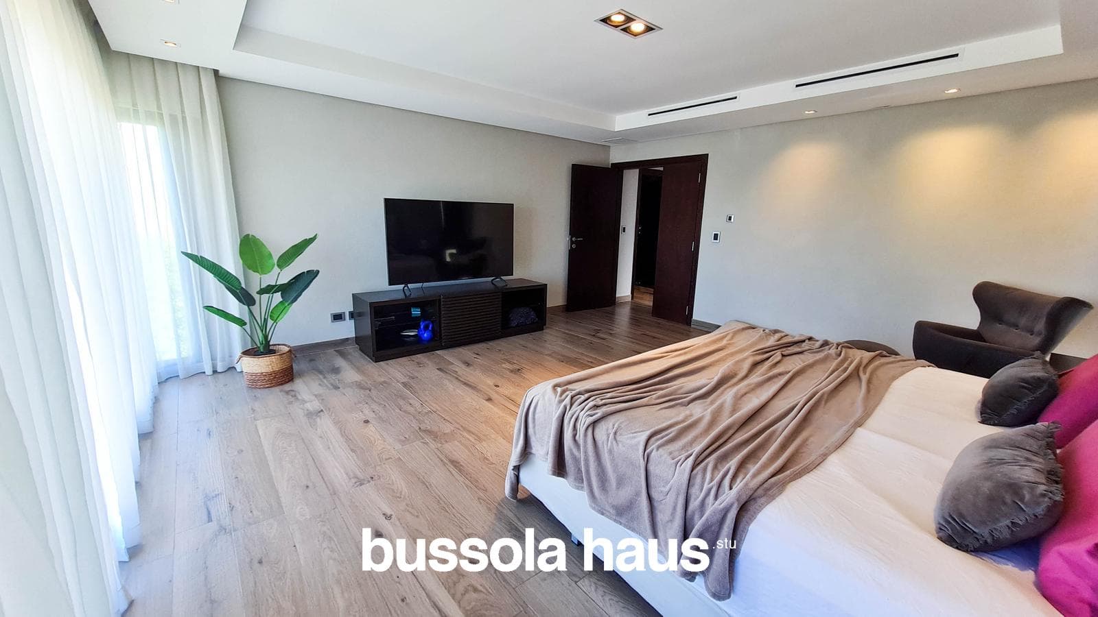 3-Bedroom House for Sale by the River in Nordelta
