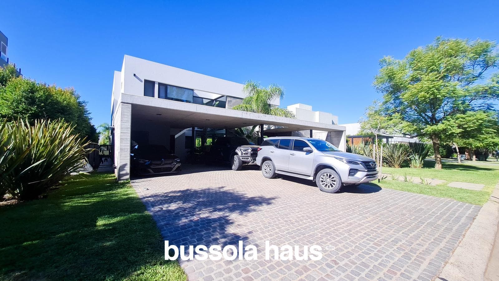 3-Bedroom House for Sale by the River in Nordelta
