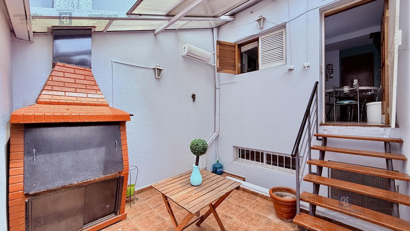 3-Bedroom Triplex Condo for Sale with Garage and Terrace in Pompeya